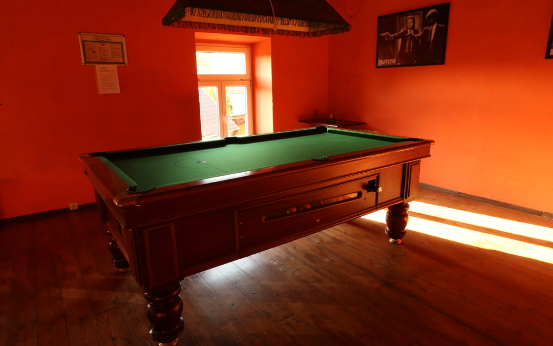 Nový kulečník v Baru U Knotků